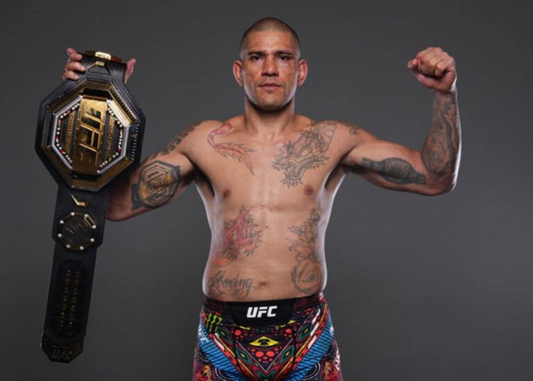 Чемпіон UFC назвав бажану дату бою з Усиком