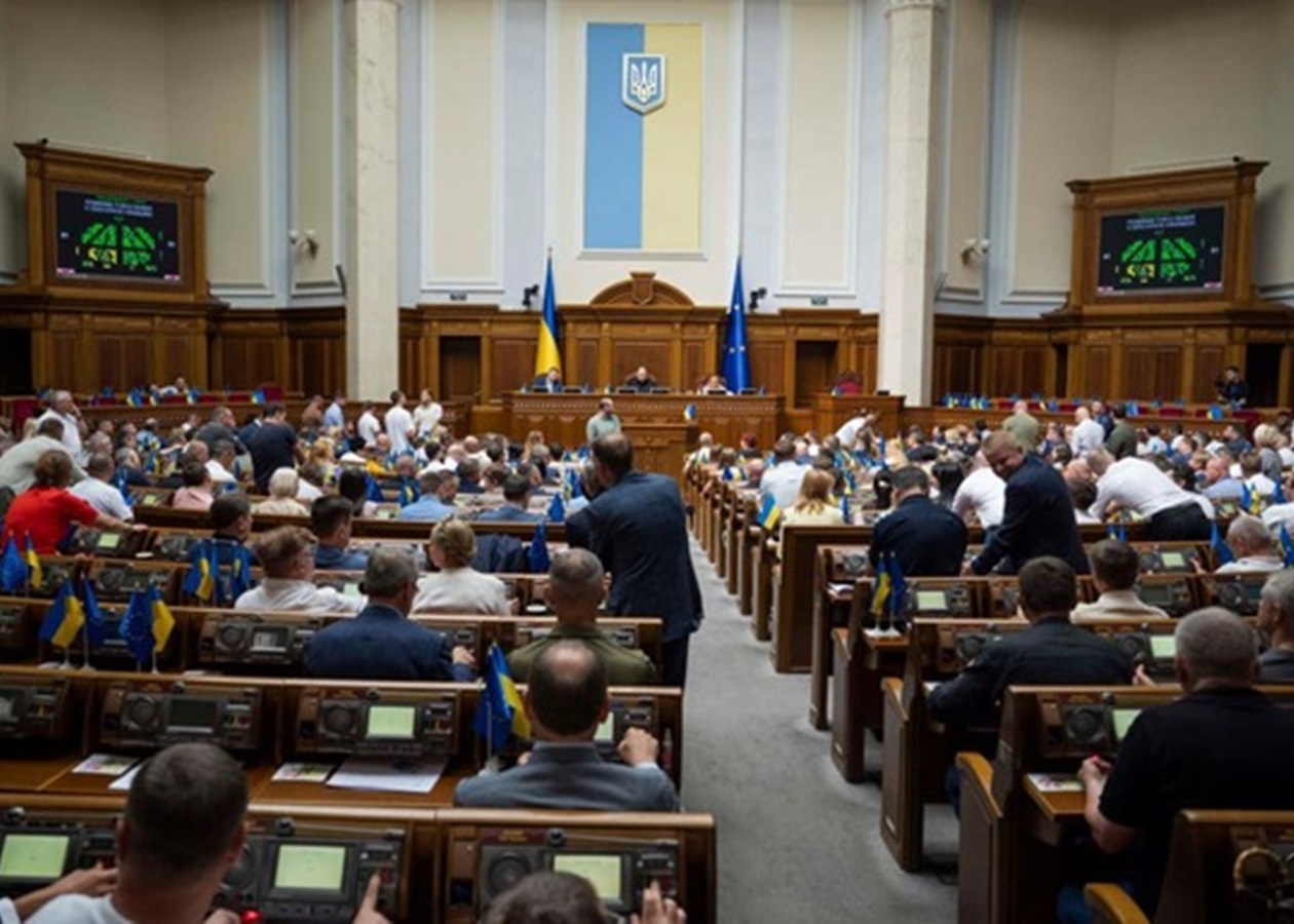 Українським поліцейським підвищать зарплати