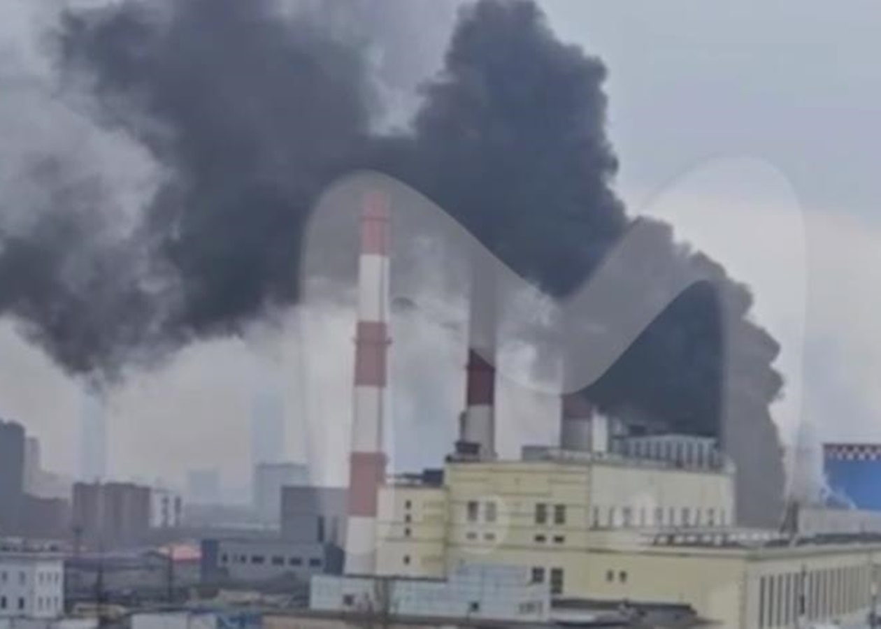 У Москві спалахнула потужна пожежа на ТЕЦ