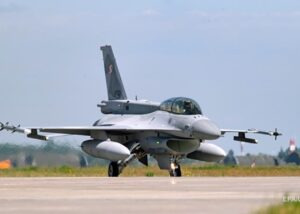 Постріл собі в ногу: що мають США за відключення F-16 Україні