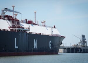 Китай повністю припинив купувати скраплений газ у США - ЗМІ