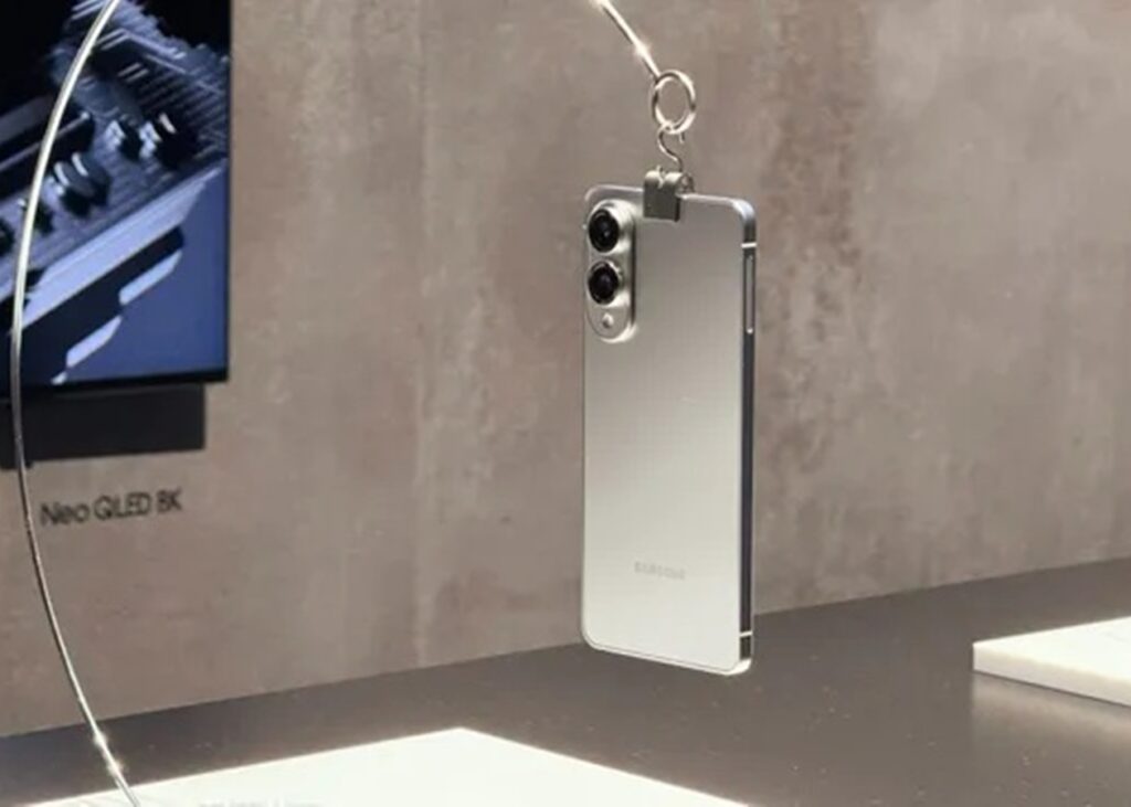 Інсайдер розкрив всі характеристики Samsung Galaxy S25 Edge до анонсу