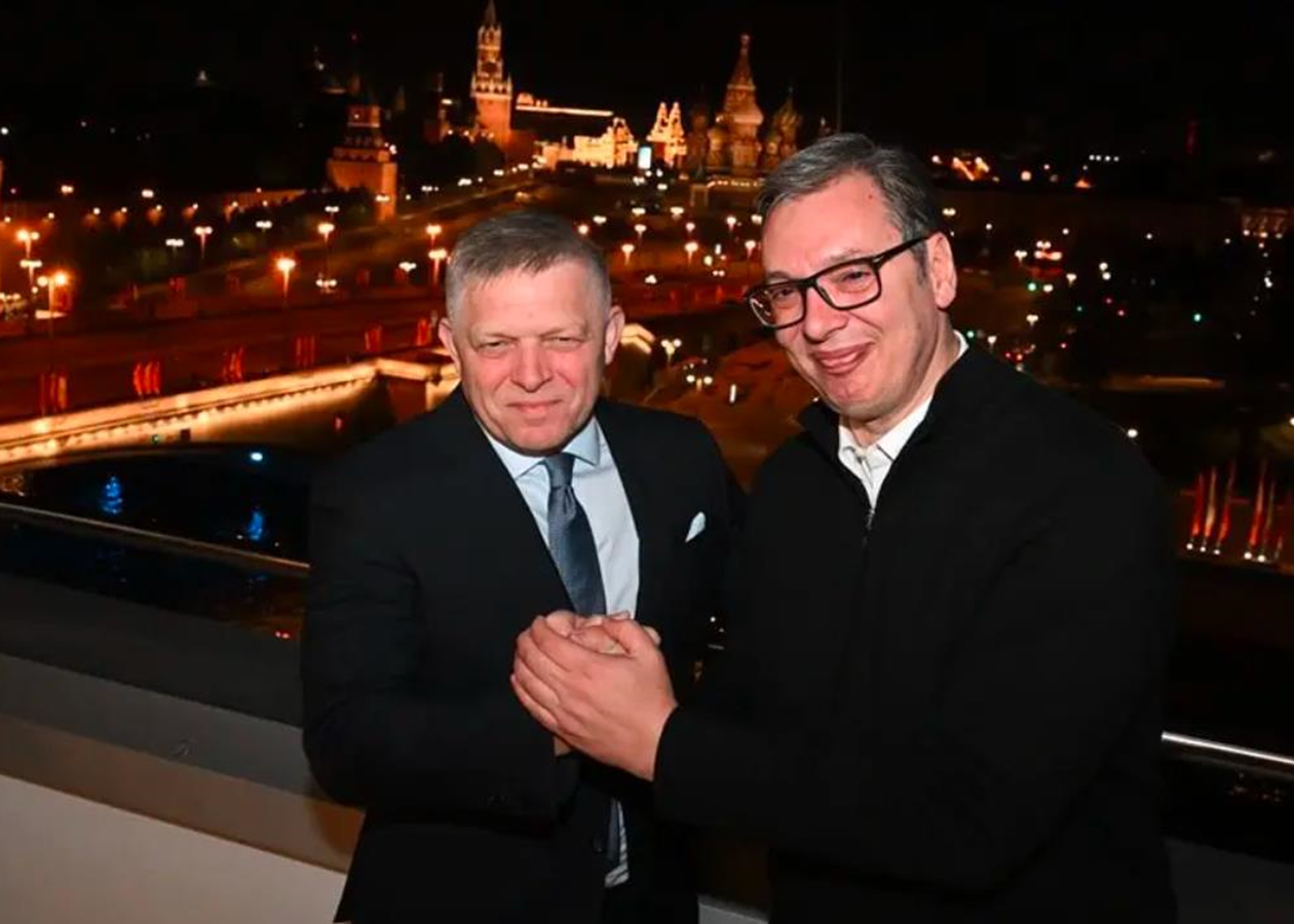 Вучич та Фіцо зустрілися у Москві на фоні Кремля