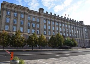 У Бєлгороді дрон атакував будівлю уряду