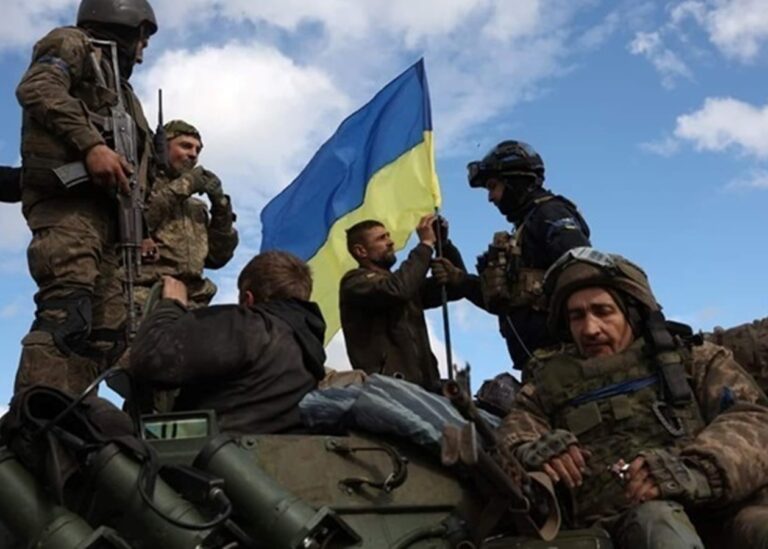 Три чверті українців вірять у перемогу над РФ – опитування