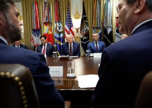 Бессент: Варіанти санкцій для РФ у Трампа на столі