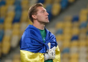 Український воротар намагався виїхати з країни задля нового контракту - ЗМІ