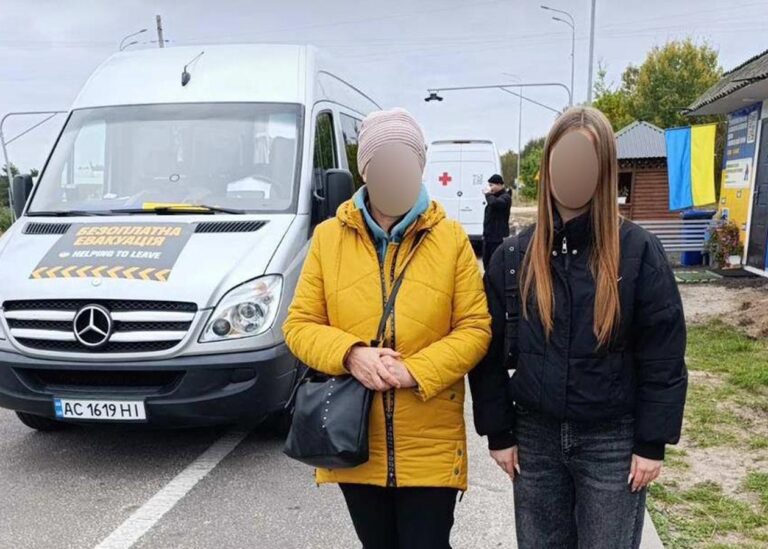 В Україну з окупації вдалося повернути дві сім’ї з дітьми