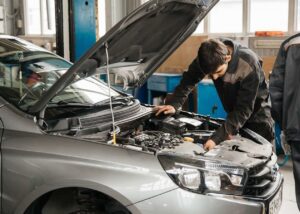 Російський автогігант програє ринок китайським брендам – СЗРУ