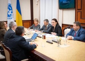 Україна під тиском МВФ через курс гривні – ЗМІ