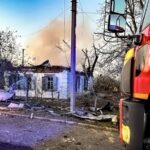 В Лозовій четверо поранених через удар російської бомби