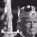 На тлі протестів у США Венс опублікував відео з Трампом в образі короля