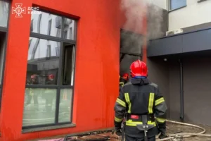 У Голосіївському районі сталася пожежа у приватному дитсадку  (фото)