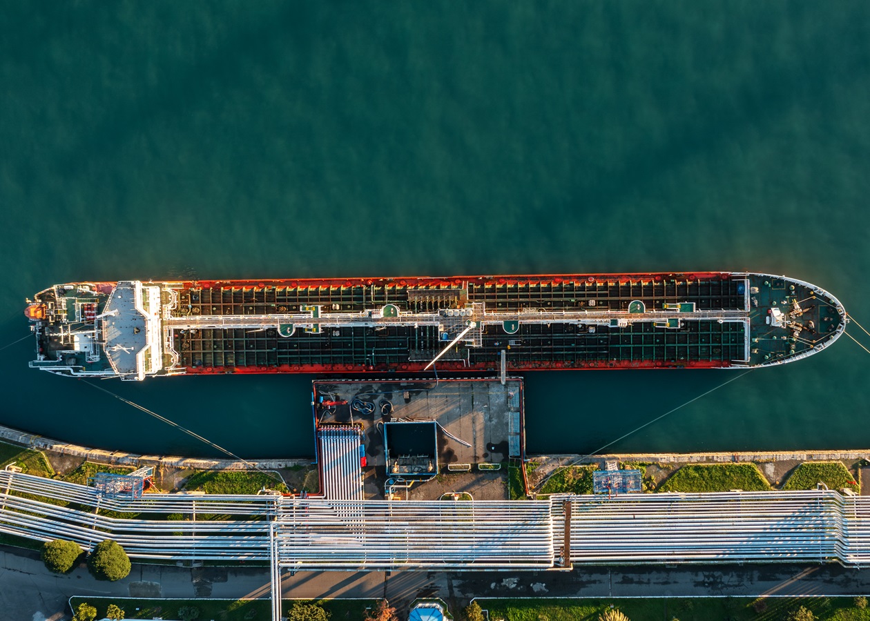 РФ вперше поставила нафту на новий НПЗ у Грузії - ЗМІ