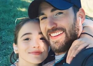 Кріс Еванс і Альба Баптіста вперше стали батьками