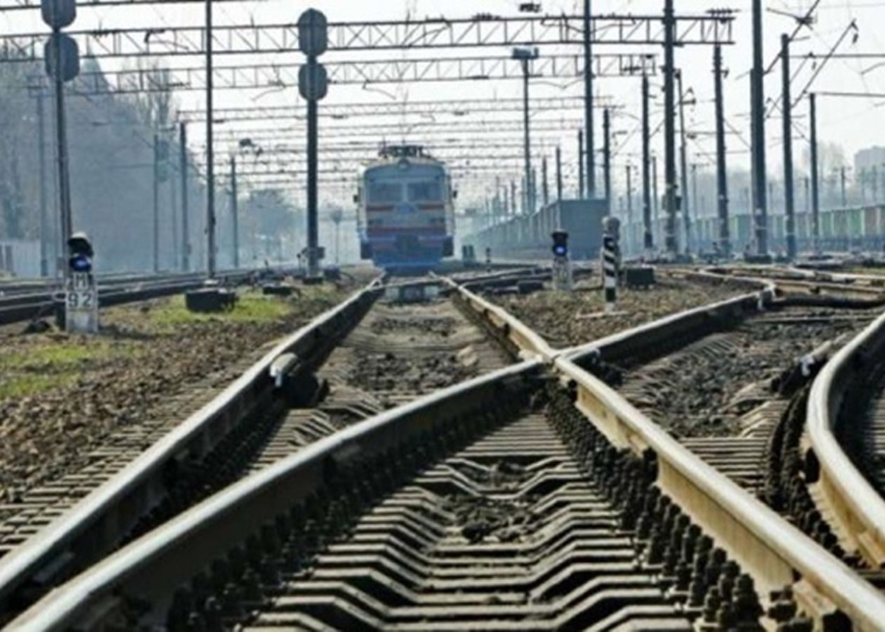 Удар по Дніпру пошкодив вокзал і викликав затримку поїздів