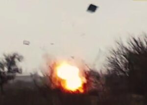 ГУР підірвало авто з окупантами на Херсонщині