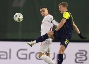 Металіст 1925 і Верес не змогли дограти гру через світло