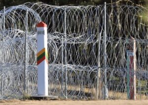 Литва, Латвія та Польща обговорять скасування пасажирських рейсів до РБ