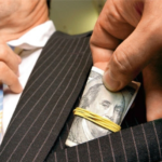 Чому Україні не вистачає політичної волі для перемоги над корупцією