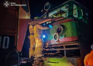 Удар по поїзду під Коростенем: БпЛА перешкоджають відновленню