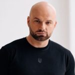 Відомий ведучий опинився в епіцентрі обстрілу