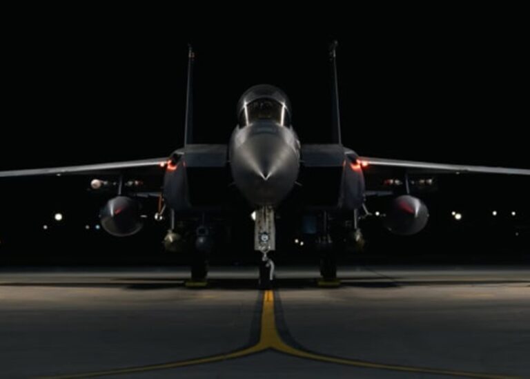 США масштабно атакували об'єкти ІДІЛ у Сирії