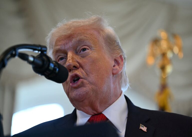 Трамп пригрозив митами країнам, які будуть проти анексії Гренландії