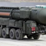 Міноборони РФ підтвердило удар ракетою “Орешник” по Україні у відповідь на “атаку” по резиденції Путіна