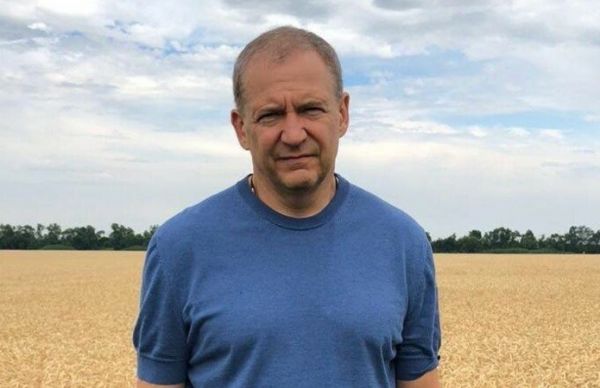 Рейдерське протистояння в агробізнесі «Князя»: Олег Кіяшко через сестру в Естонії та коханку воює з родиною та Гвоздиком