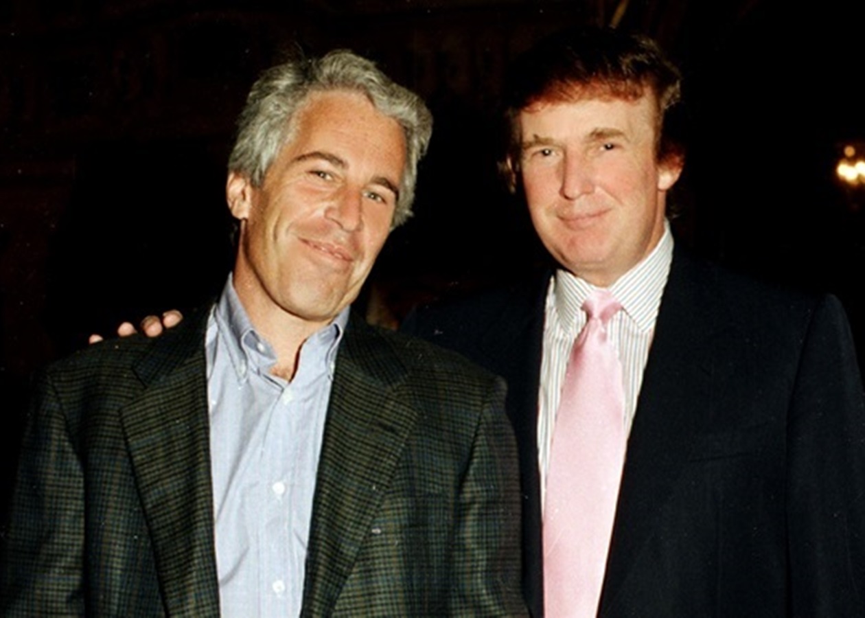 Трамп заявив, що ніколи не був на "мерзотному острові Епштейна"