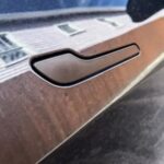 Китай затвердив заборону висувних дверних ручок у електромобілях