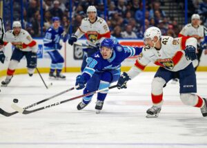 НХЛ: Тампа, Кароліна та Вегас святкують перемоги