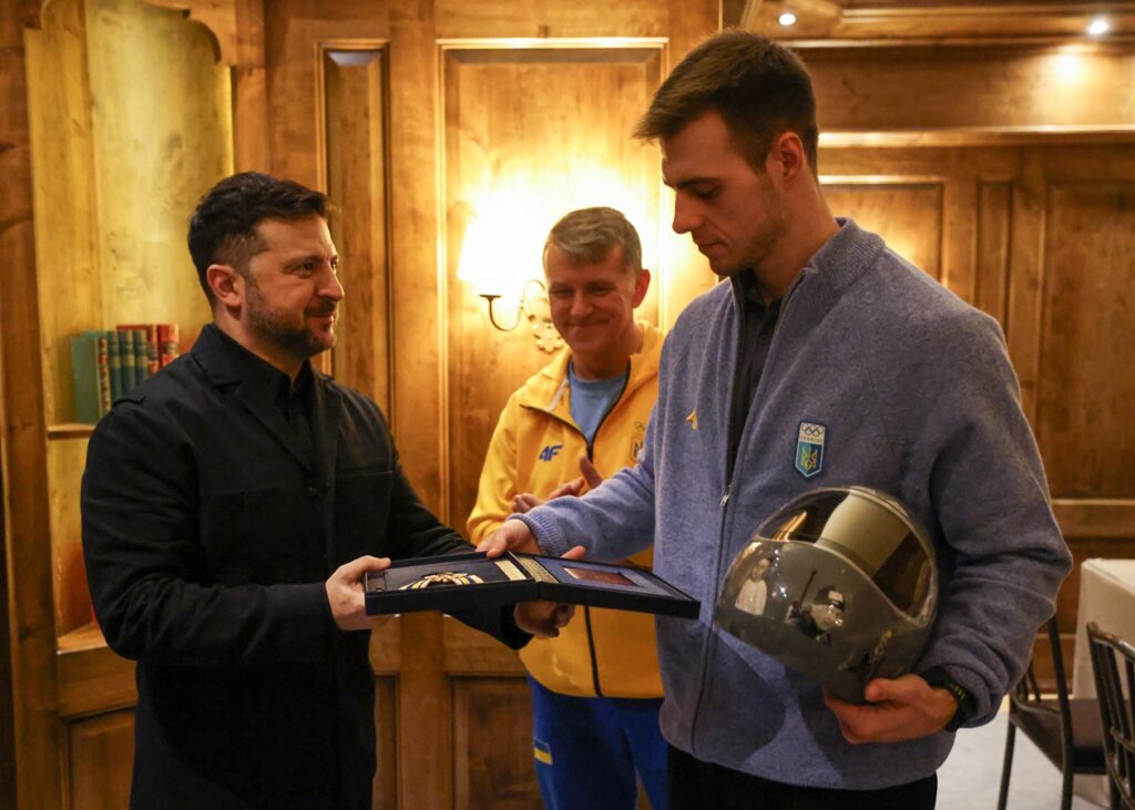 Зеленський зустрівся із Гераскевичам і вручив йому орден