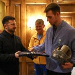 Зеленський зустрівся із Гераскевичам і вручив йому орден