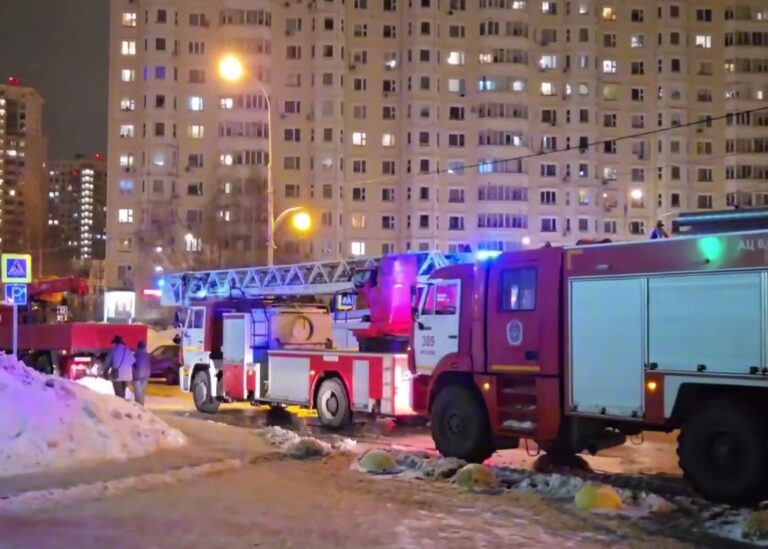 Вибух у висотці Москви: евакуйовано сотні мешканців, є постраждалі