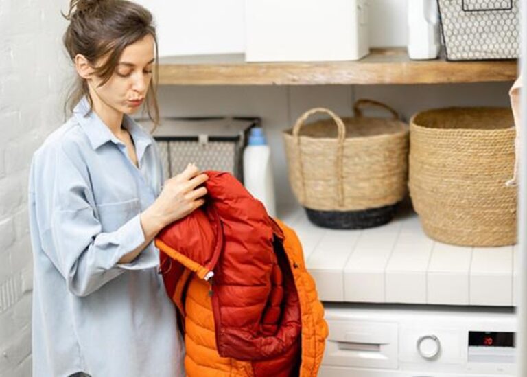 Пух, синтепон, мембрана: як реанімувати будь-яку куртку після прання