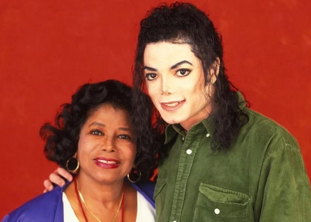 Мати Майкла Джексона вперше за довгий час вийшла на публіку