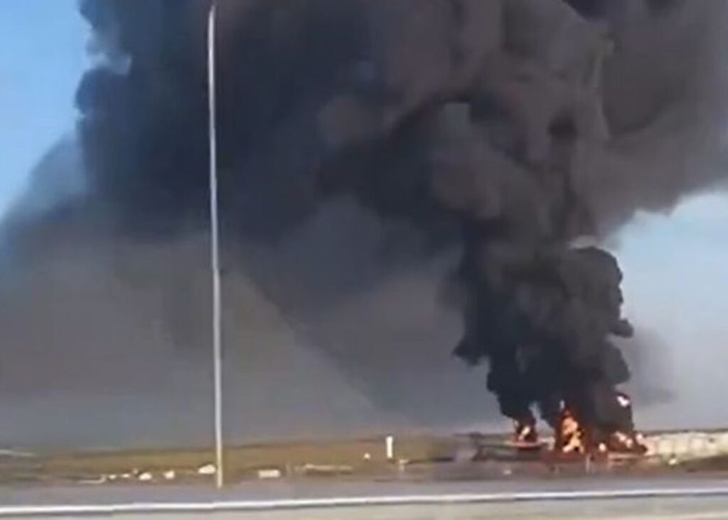 СюжетУдар по нафтовому хабу Росії: що відомо