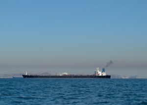 "Зомбі-танкери" прориваються через Ормузьку протоку – ЗМІ