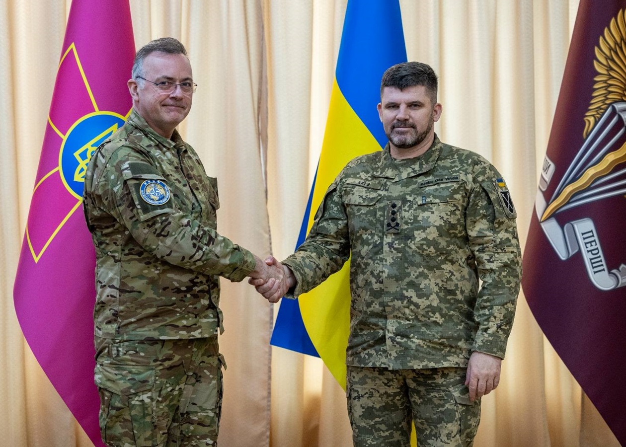 Начальник Генштабу ЗСУ зустрівся з адміралом НАТО