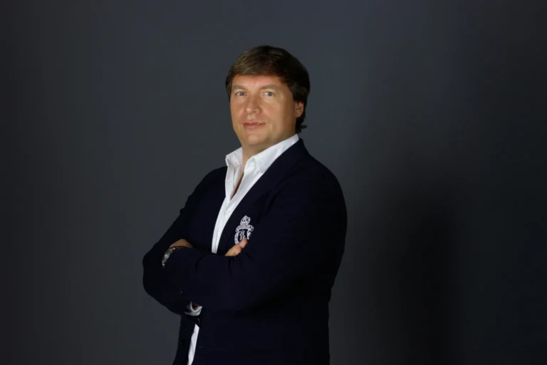 Власник FavBet Андрій Матюха заробляє на нерухомості в окупованому Криму та на Луганщині