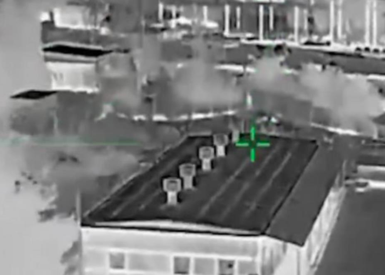 ССО уразили базу операторів морських дронів РФ у Севастополі