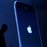 Apple офіційно зупинила платежі в App Store у Росії