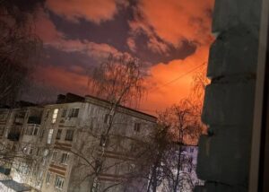 У російському Кстово БПЛА "підпалили" НПЗ Лукойл