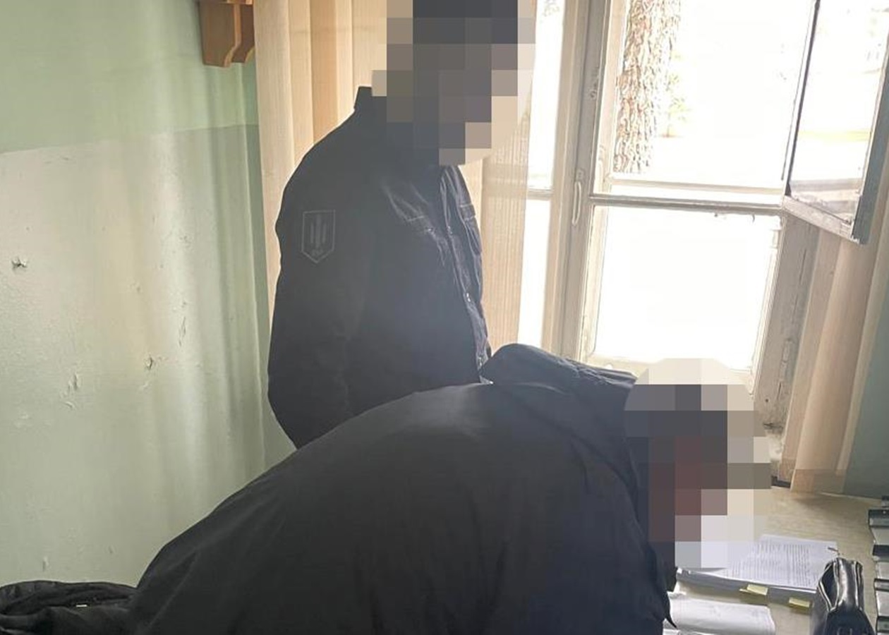 Експравоохоронець ошукав військового на 600 тисяч