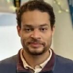 Чоловік, який відкрив вогонь на заході з Трампом, виявився вчителем