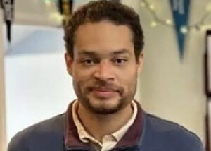 Чоловік, який відкрив вогонь на заході з Трампом, виявився вчителем