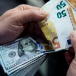 Ризики залишаються високими: Експерт дав прогноз, яким буде курс долара на початку травня