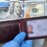 “15 тисяч доларів за закриття справи”: ДБР затримало двох працівників БЕБ через хабарі